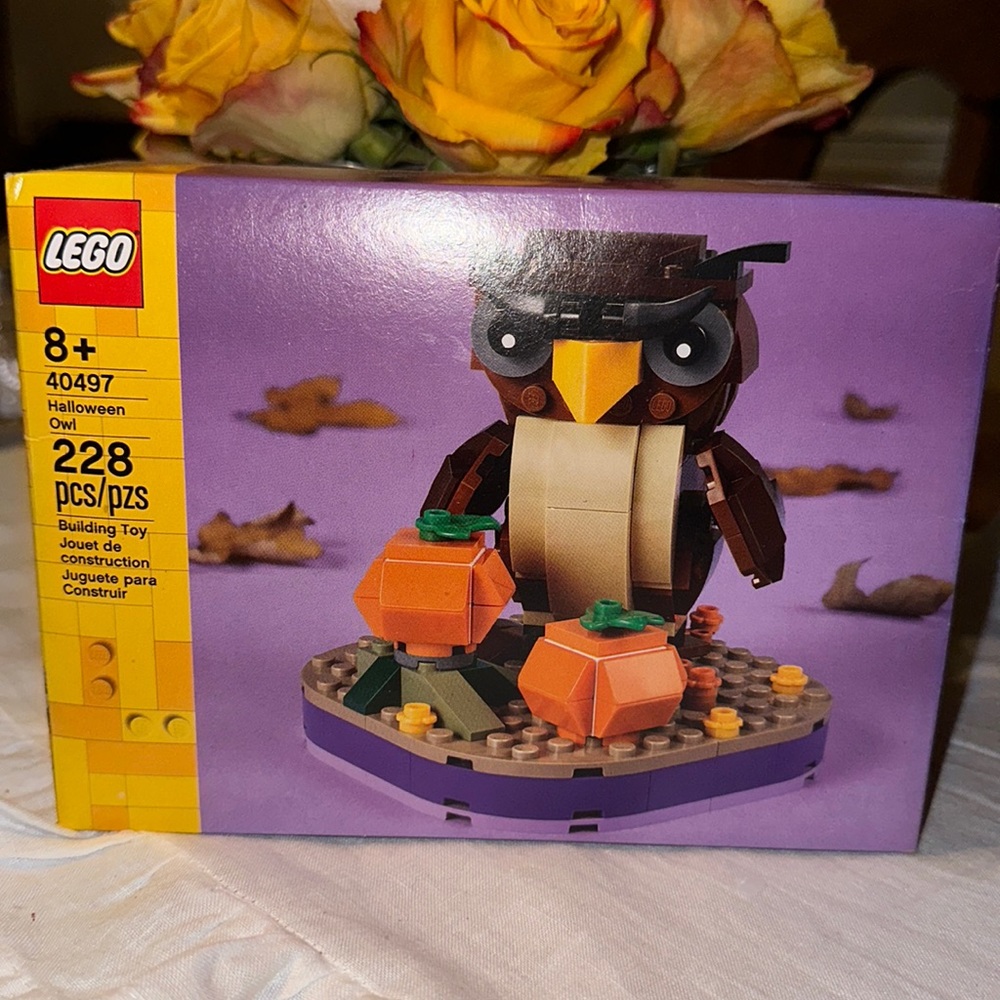 NIB Lego Halloween Owl. Set #40497
